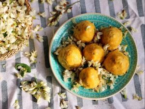 槐花飘香的时节,四种槐花菜谱推荐给您